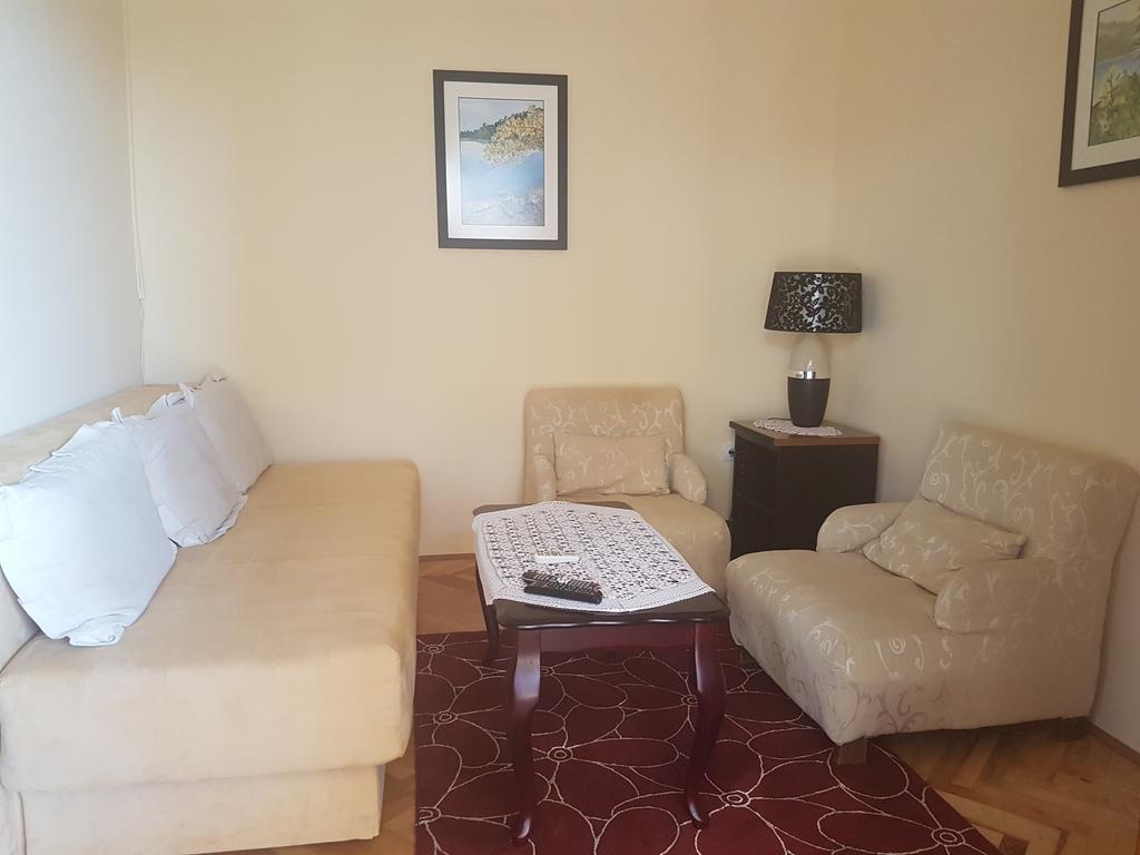 Apartments Grispolis Тиват Екстер'єр фото