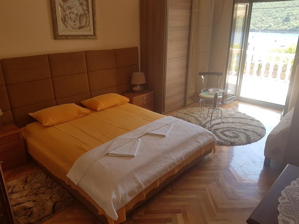 Apartments Grispolis Тиват Екстер'єр фото