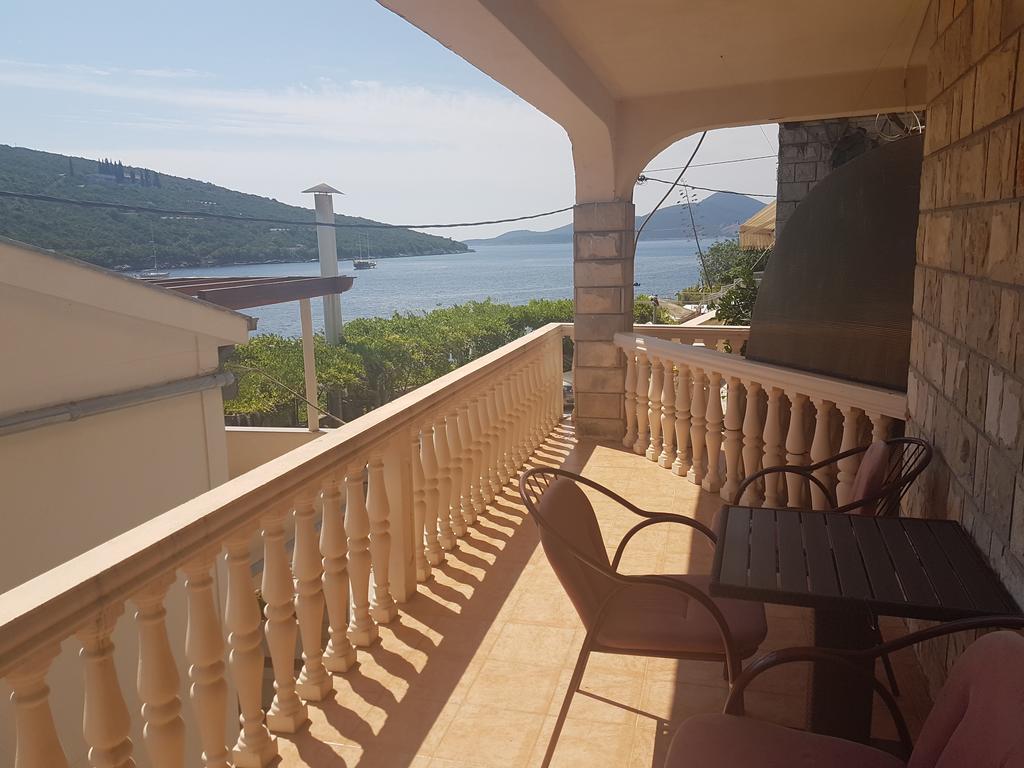 Apartments Grispolis Тиват Екстер'єр фото